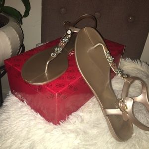 Guess sandal